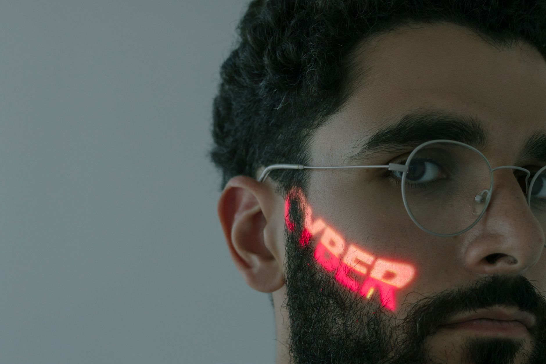 AI Smart Glasses: The Best Way to Enhance Your Privacy
