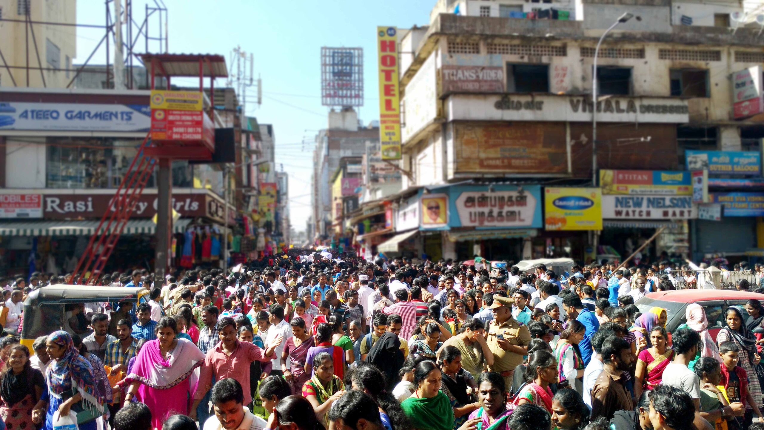 Is the India retail network expansion a Smart Move for Landmark Cars?
